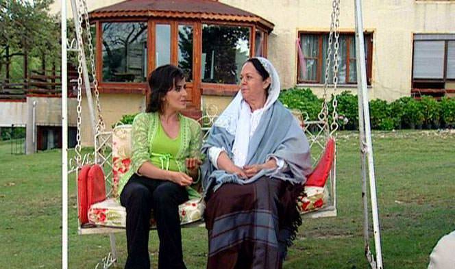 TV Filmi ‘Annemin Gelini’