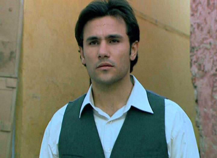 TV Filmi ‘Beyaz Giyme Toz Olur’