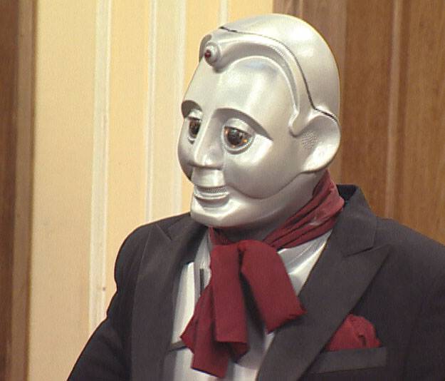 Dizi ‘İyi Aile Robotu’
