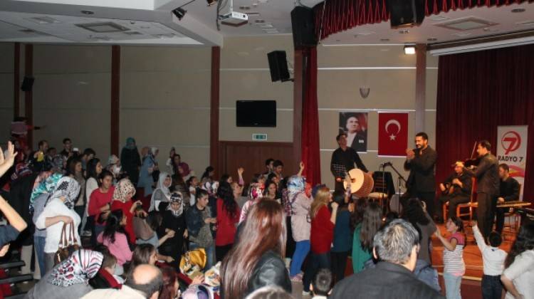 Erkam Aydar’dan Coşku Dolu Konser