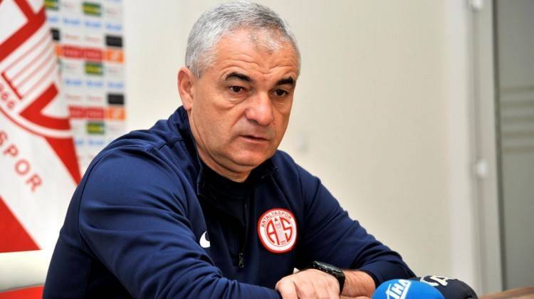 Resmen açıkladı! "G.Saraylı futbolcuyla anlaştık"