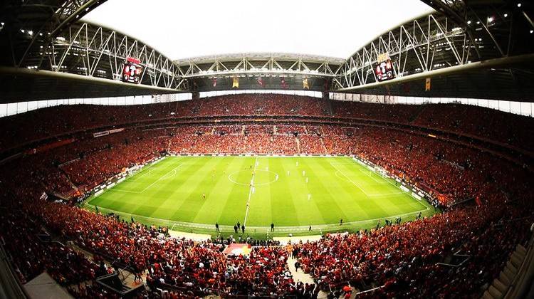 Galatasaray para basıyor!