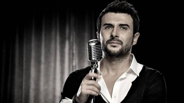 Gökhan Tepe’den işaret dili ile konser