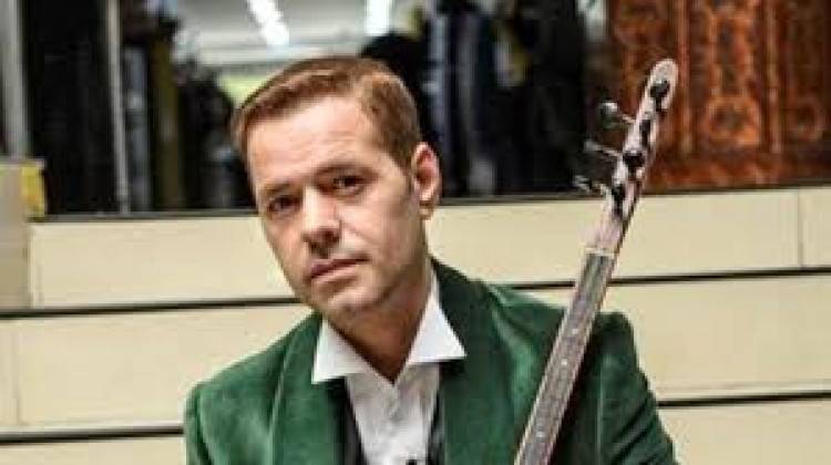 Türk Halk Müziği Sanatçısı Engin Nurşani, hayatını kaybetti