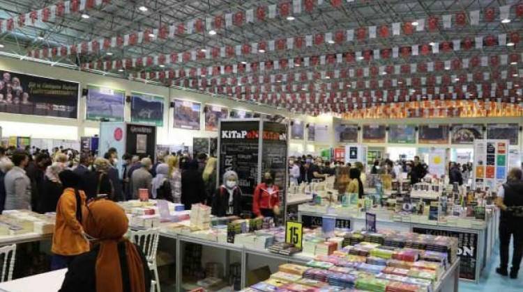  200 yayınevi ve 150 yazar Kahramanmaraş'ta buluştu