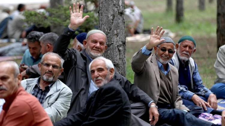 3 Temmuz’da Açıklanacak Enflasyon Farkı Sonrası En Düşük Emekli Maaşına Zam Geliyor