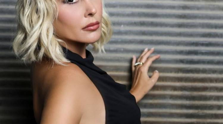 Funda Arar’dan Yeni Şarkı: “Unutulmuyor”