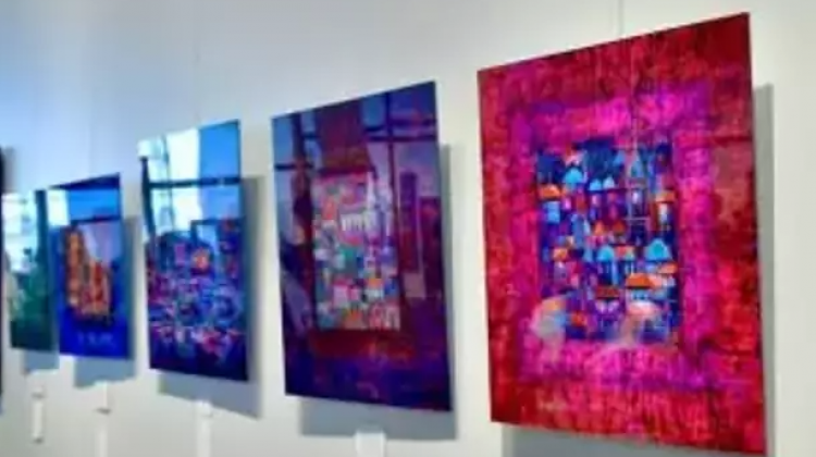  Cemal Toy’un “Kalp Hizası” Sergisi 7 Ekim'e kadar AKM'de