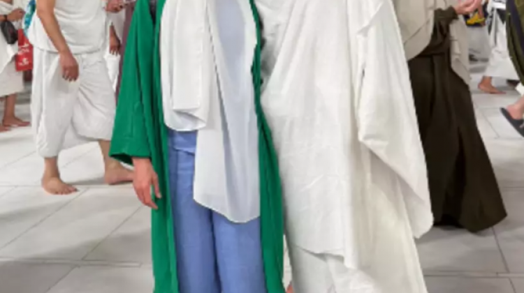  Survivor Damla Can sevgilisiyle umreye gitti!