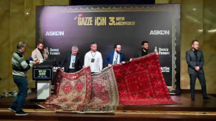  Fatih’te anlamlı bir müzayede: Gelir Gazze’ye gönderilecek