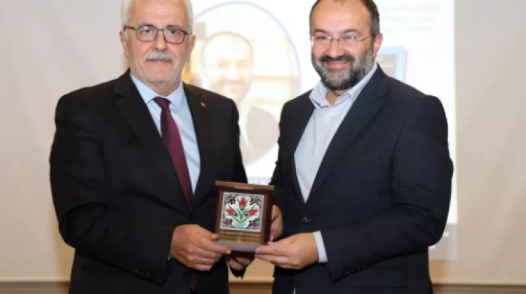 Taha Kılınç Doğu Türkistan'ı anlattı