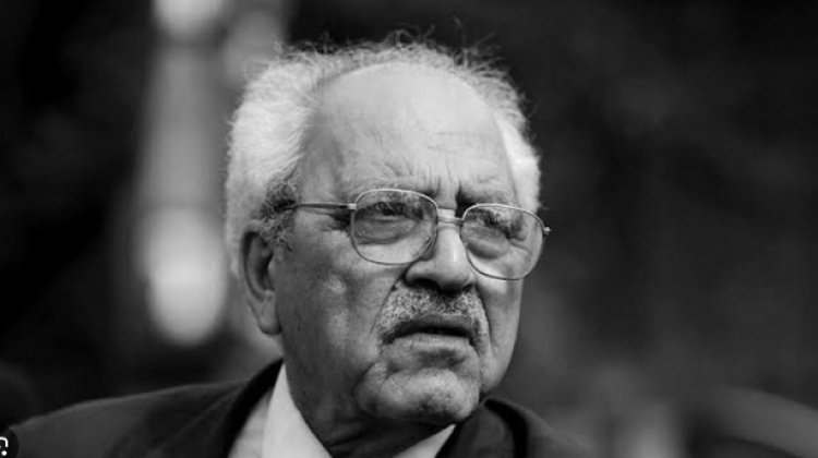 Yücel Arzen Hacıoğulları Sezai Karakoç'un şiirini Besteledi