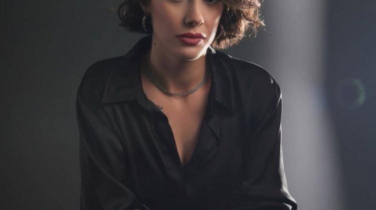  Hande Mehan “Olmaz”